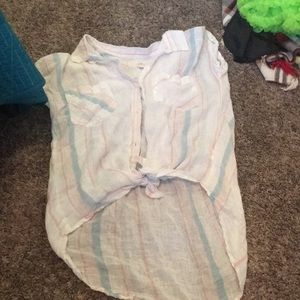 Knot tie beach shirt